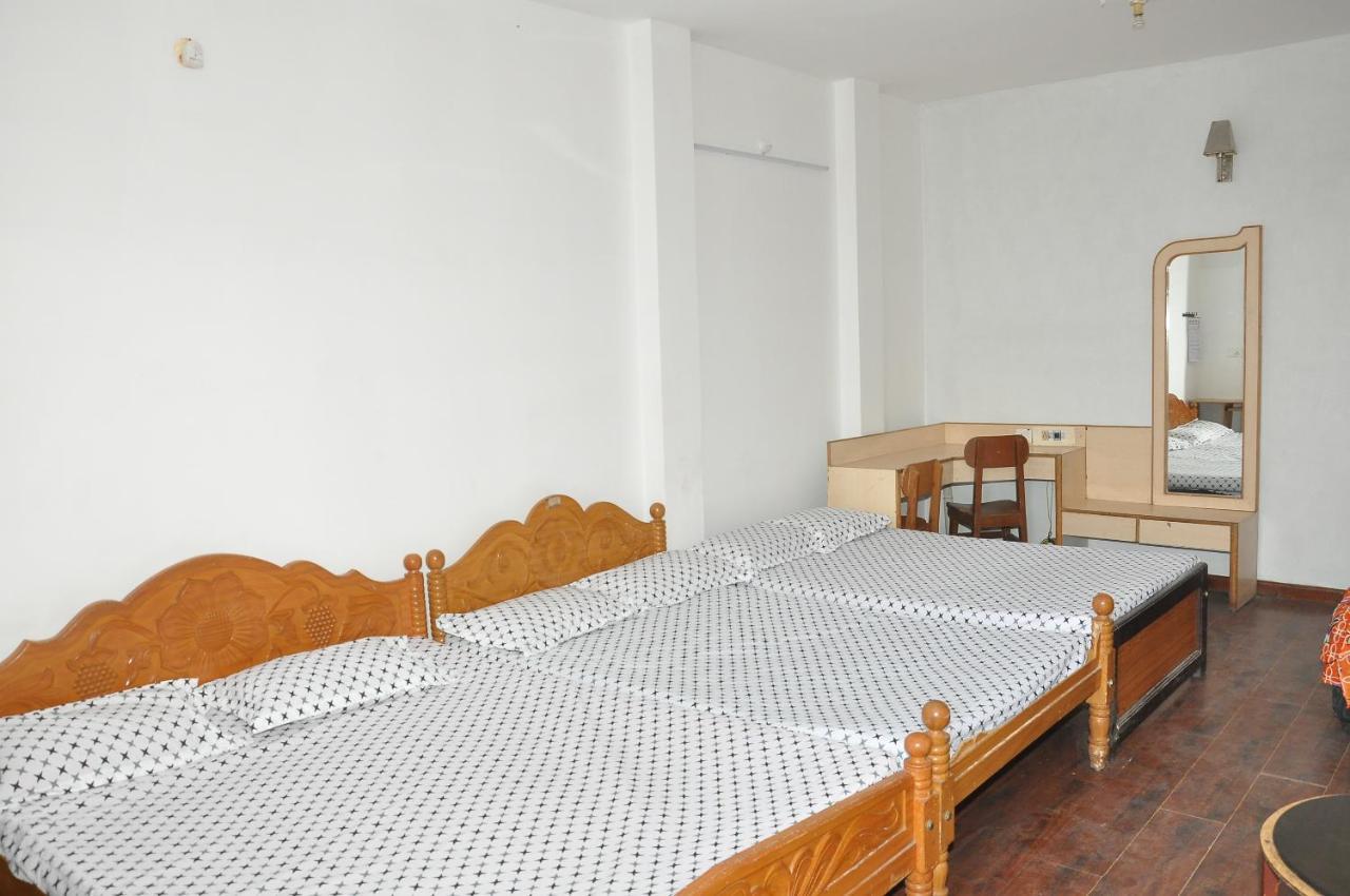 White House Anandagiri Hostel Кодайканал Екстериор снимка